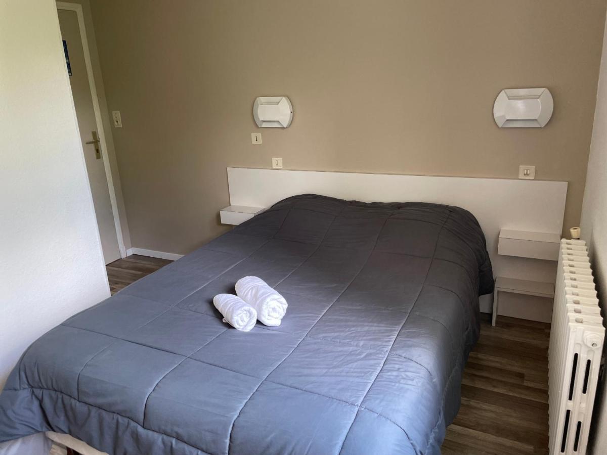 Hotel Les Chenes Sisteron Esterno foto
