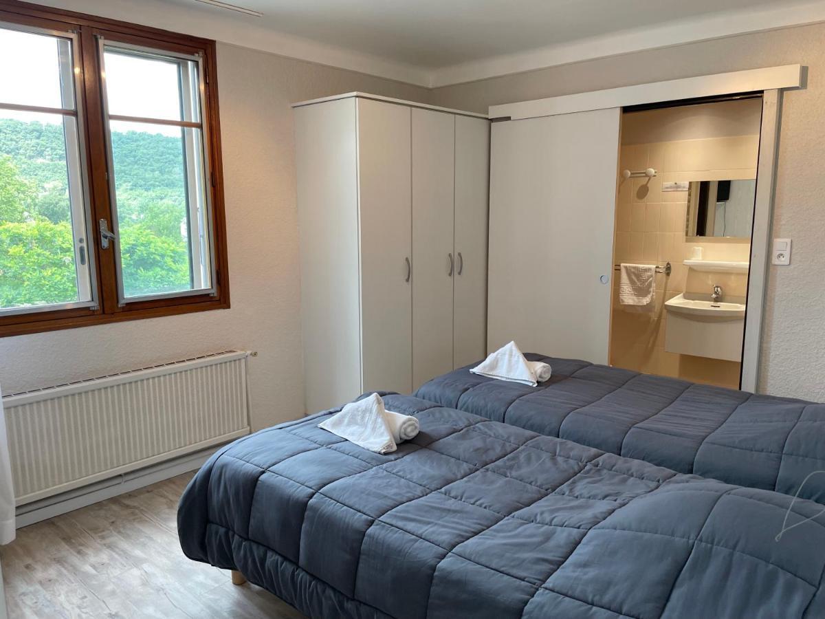 Hotel Les Chenes Sisteron Esterno foto
