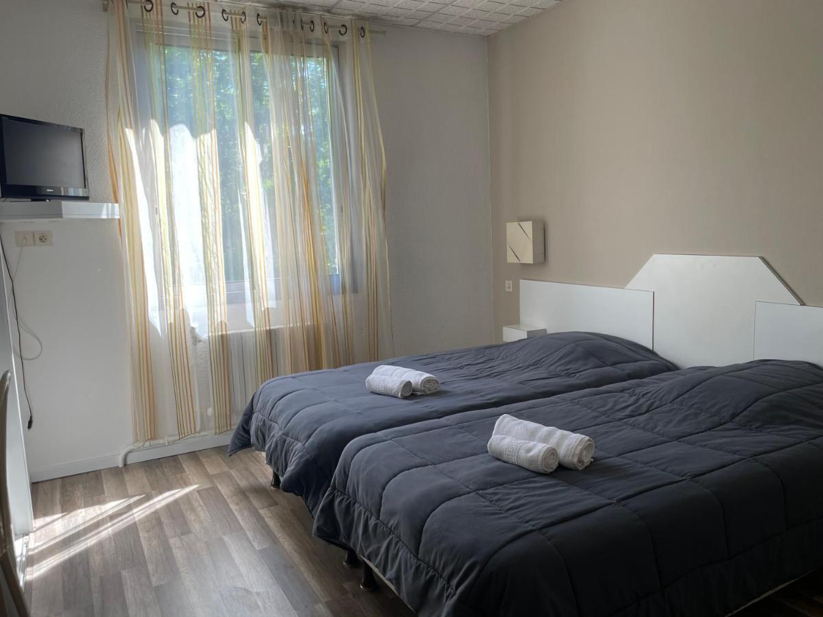 Hotel Les Chenes Sisteron Esterno foto