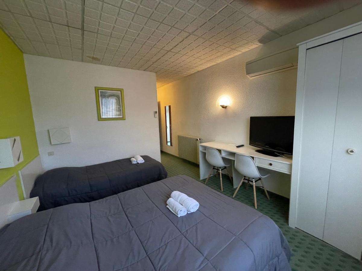 Hotel Les Chenes Sisteron Esterno foto
