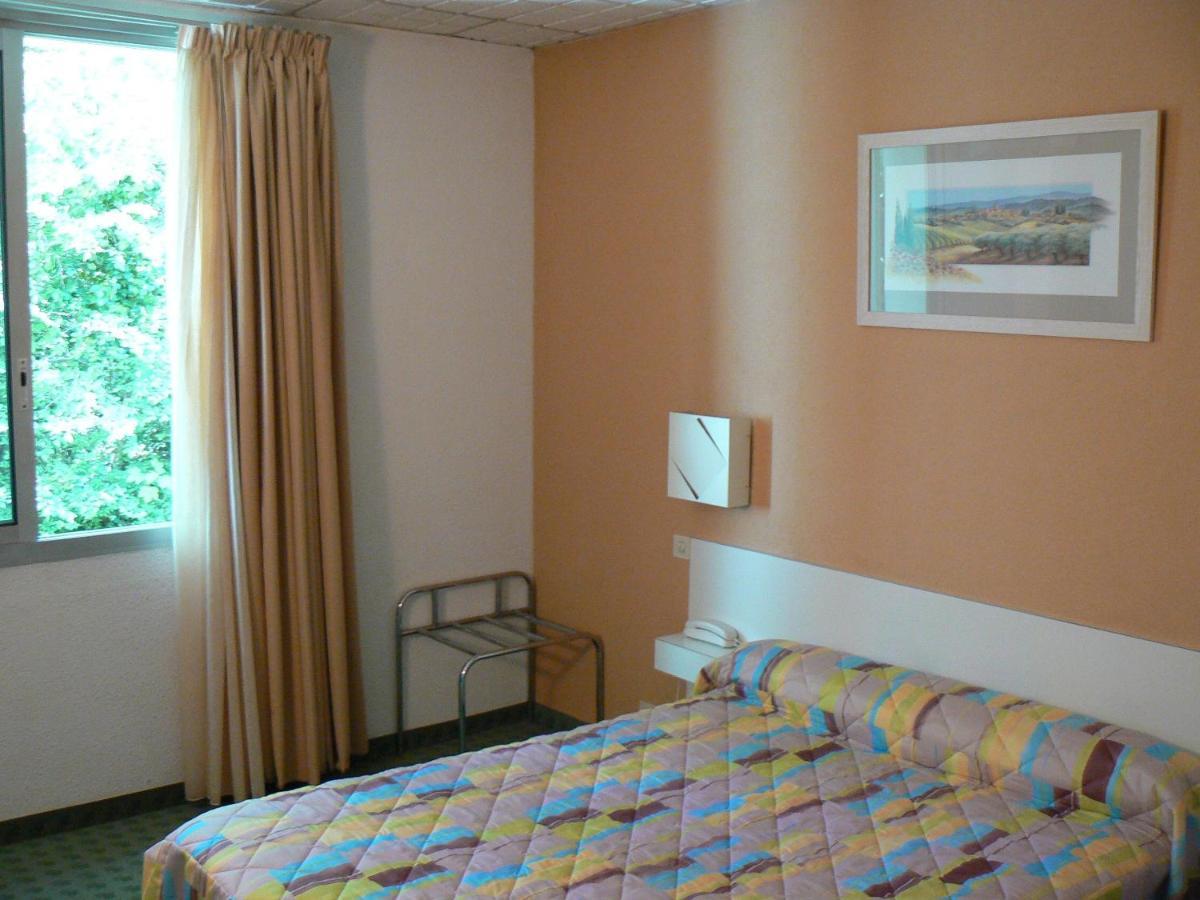 Hotel Les Chenes Sisteron Esterno foto