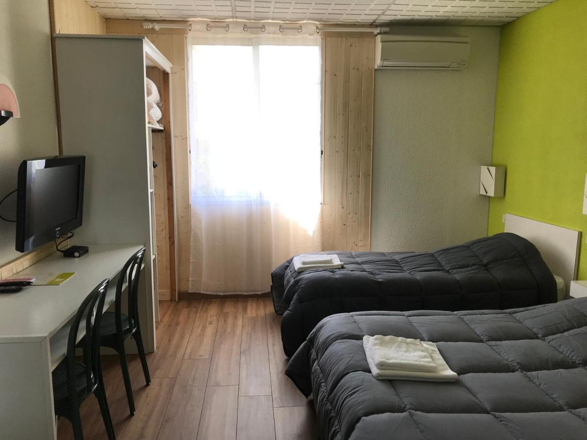 Hotel Les Chenes Sisteron Esterno foto