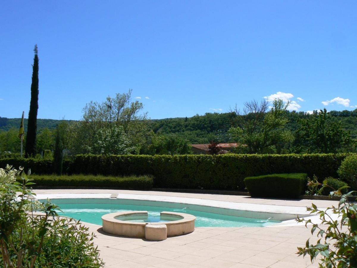 Hotel Les Chenes Sisteron Esterno foto