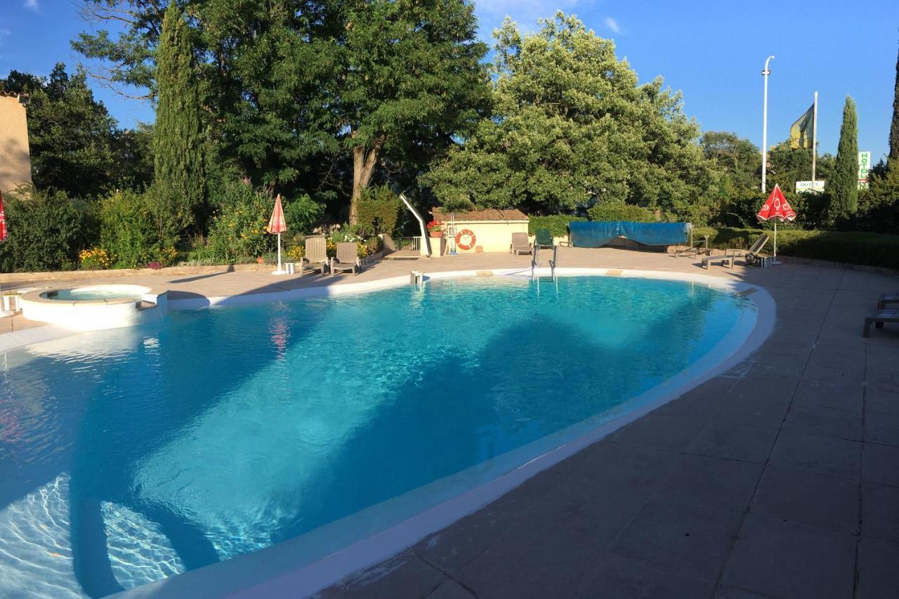 Hotel Les Chenes Sisteron Esterno foto
